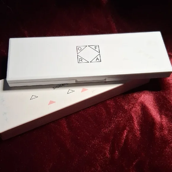 OFRA Signature Palette Galaxy - Picture 2 of 6